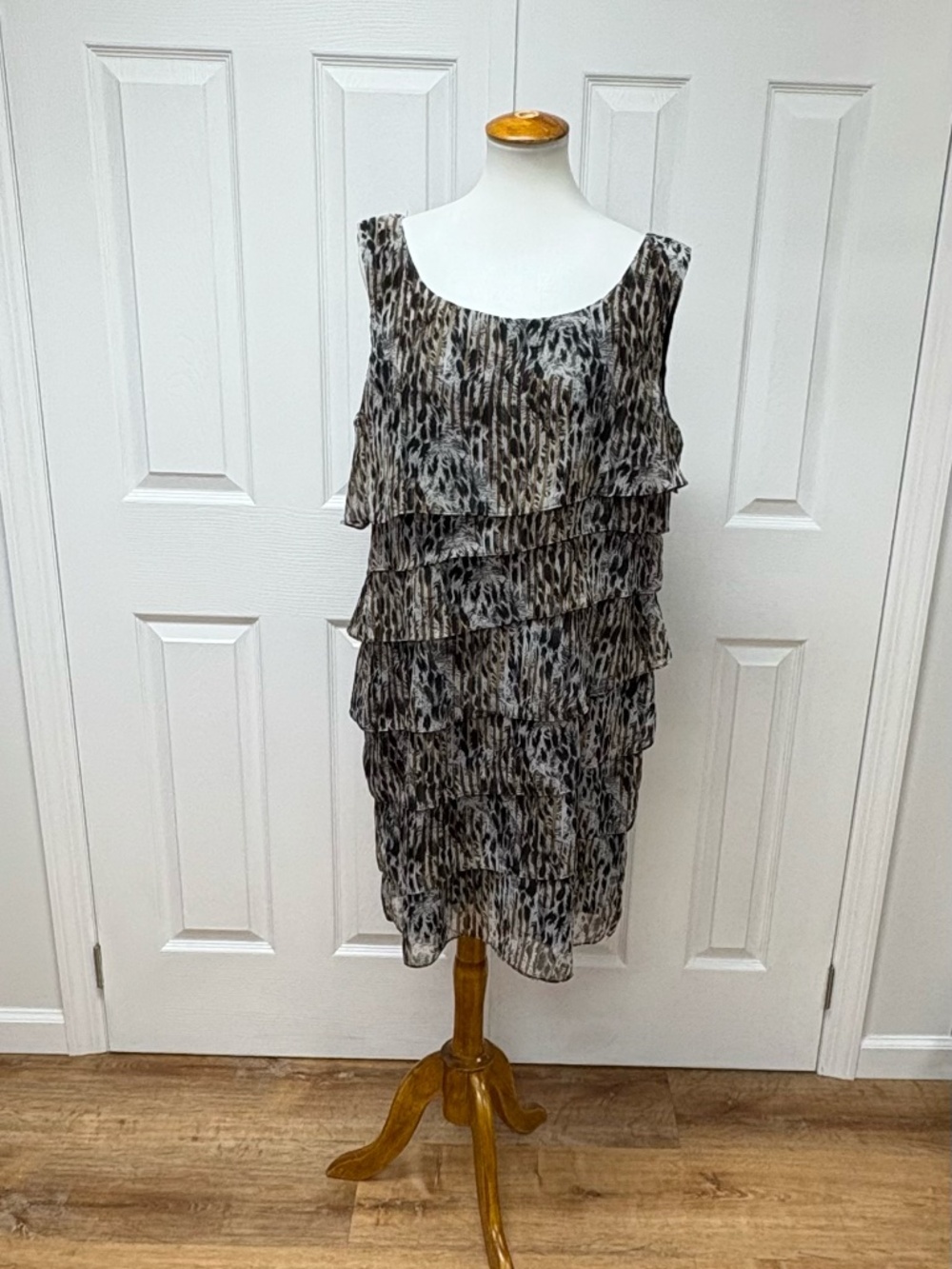 Dressbarn Tiered Ruffled Layered Animal Print Dress - Size 16.